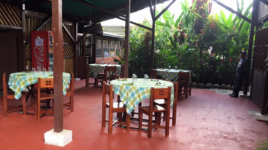 Hostal El Paisano Puerto Misahuallí Exterior foto